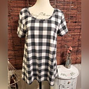 👚5for$15🕶️ LuLaRoe top.